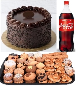 Ekonomik Kutlama Seti Çikolatalı Yaş Pasta Kuru Pasta ve Kola